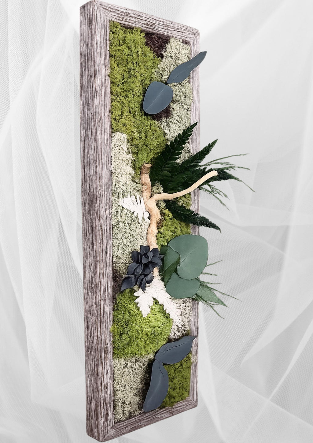 Cadre Végétal Vertical – Mousse Stabilisée, Eucalyptus & Bois | Déco Couloir & Entrée
