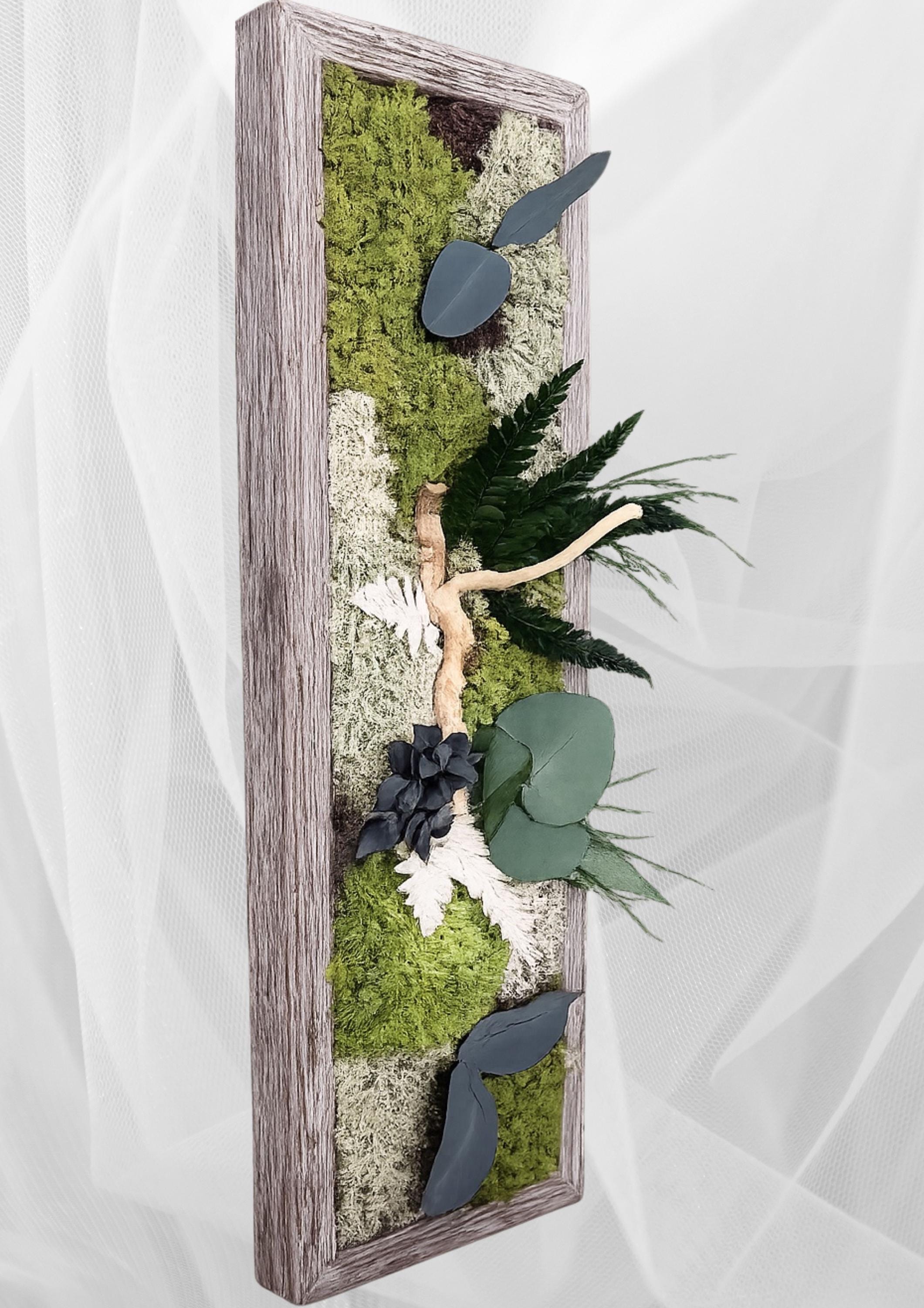 Cadre Végétal Vertical – Mousse Stabilisée, Eucalyptus & Bois | Déco Couloir & Entrée