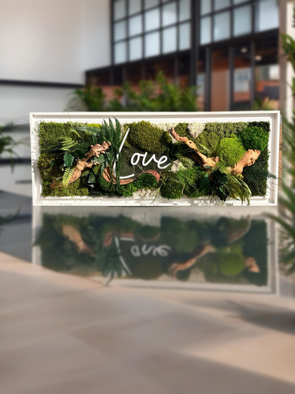 Cadre végétal 100 cm avec néon LOVE Art mural naturel luxe Décoration murale moderne bois flotté Tableau mousse stabilisée